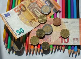 Gemeente Waddinxveen helpt ouders met schoolkosten 